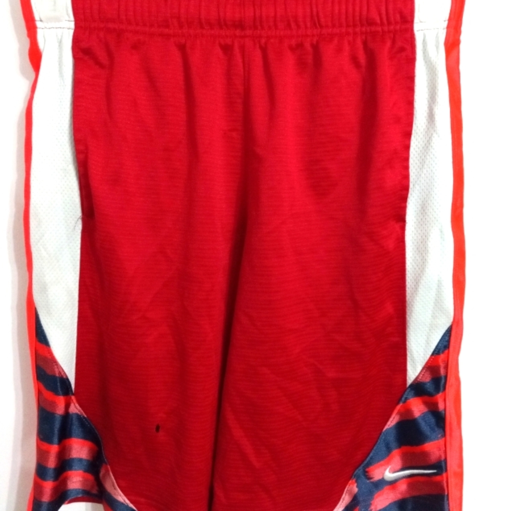 🏀 NIKE GYM SHORTS MEDIUM SIZE 🏀